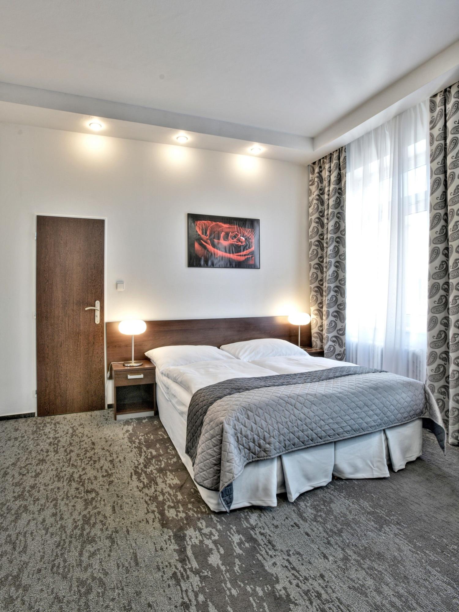 Royal Plaza 3* Praga